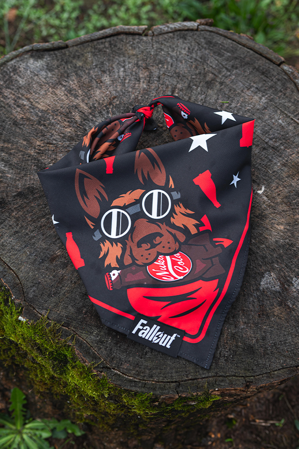 Alternative view of Fallout Wasteland Companion Pet Bandana Set