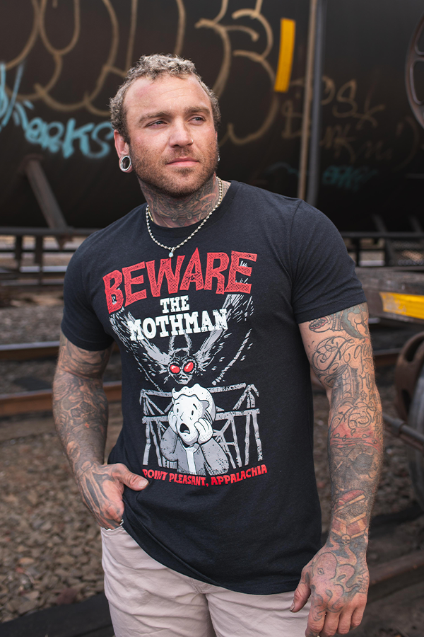 Alternative view of Fallout Beware The Mothman Tee
