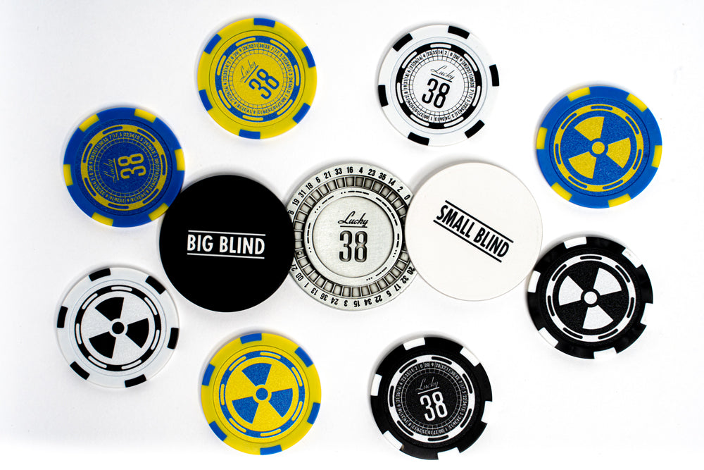 Alternative view of Fallout Lucky 38 Poker Set